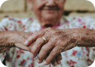 Formation aide à domicile : Fin de vie et les soins palliatifs