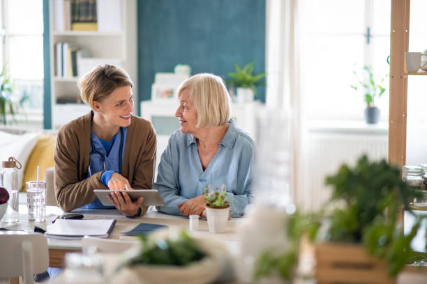 Quels avantages d’une agence de soins à domicile à Lyon 6 pour les seniors ?