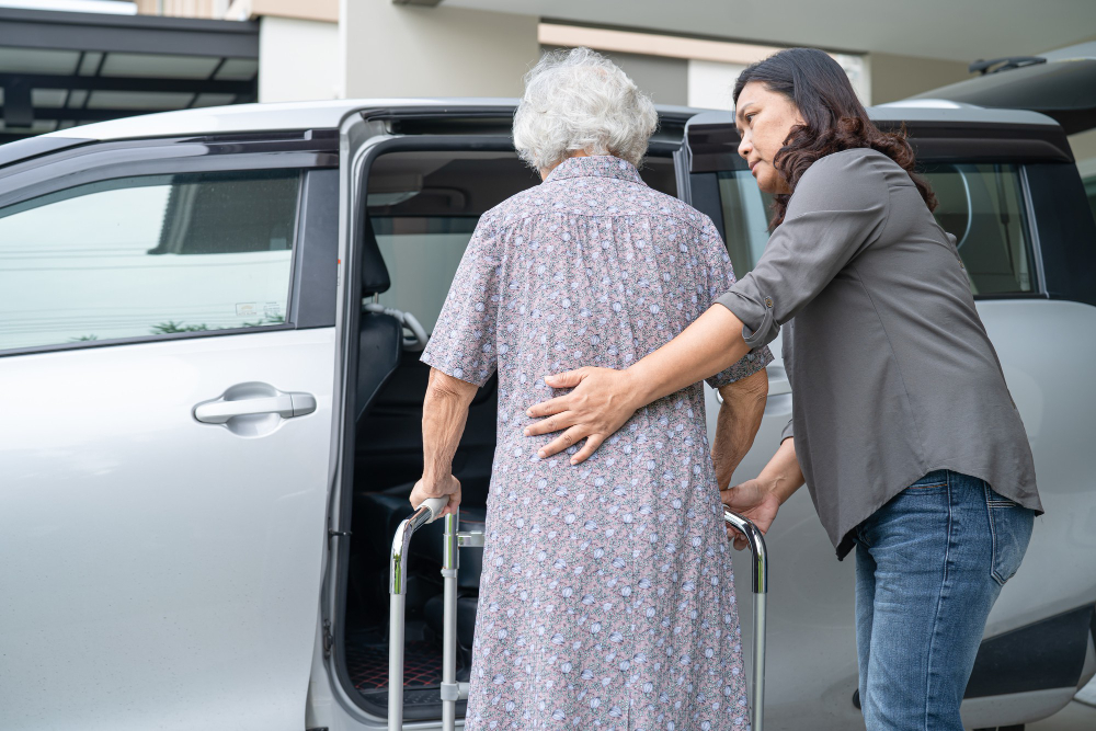 Aide à domicile après hospitalisation : comment ça se passe ? (33000)