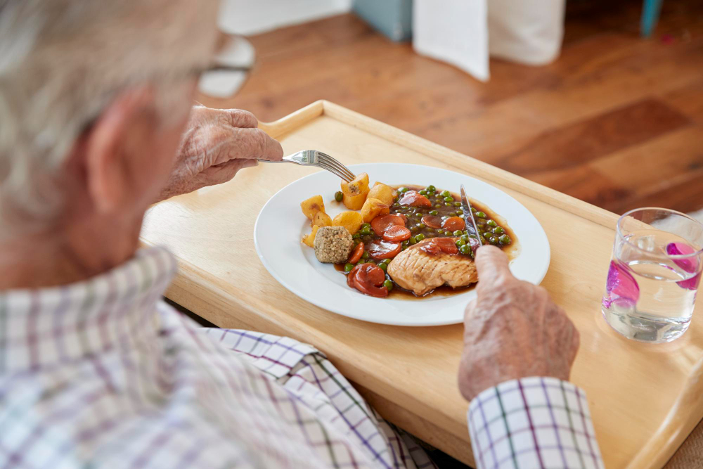 Perte d&rsquo;appétit chez les seniors : un signal d&rsquo;alerte à ne pas sous-estimer